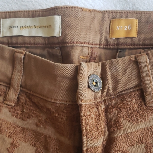 Pilcro Embroidered Shorts - Picture 2 of 3